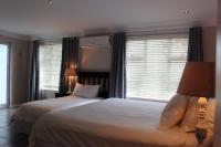 Familienzimmer mit Gartenblick