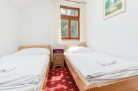 Twin Room with Shared Bathroom