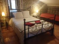 Chambres d´Hôtes Prieuré d'Orniols - B&B