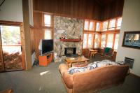 Mountainback #63, Loft, Den - B&B