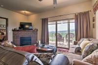 2 Mi to Attractions: Pigeon Forge Condo - Chambres d'hôtes Pigeon Forge