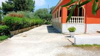 Calondri Apartment 2 in Achilleion Region - Bed and Breakfast Gastoúri