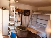Nice room in apartment in Amager - NEWLY RENOVATED - B&B