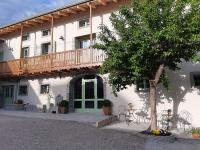 Dvor Vipolže - Bed and Breakfast Dobrovo