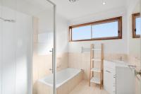 Five-Bedroom Holiday House