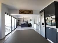 Sea breeze holiday apartment - B&B Amfilochía