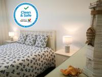 Peniche's Blue & Yellow - B&B Peniche