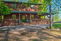 Lake House with Hot Tub and Fire Pit - 1 Mi to Marina! - B&B
