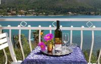 Studio Apartment mit Balkon und Meerblick