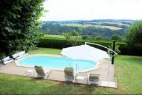 Villa élégante à Mur-de-Barrez avec piscine privée - B&B Mur-de-Barrez