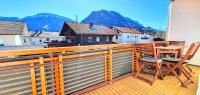 Apartment mit Balkon