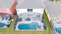 Disney Dream with Hot Tub, Pool, Xbox, Games Room, Lakeview, 10 min to Disney, Clubhouse - Chambres d'hôtes Kissimmee