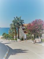 Studio Apartment with Sea View