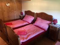 Triple Room with Shared Bathroom and garden view-Nostalgie