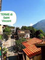 A 100m dalle Terme, Luminoso con vista montagne - Bed and Breakfast Saint-Vincent