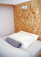 Litera en habitación compartida mixta