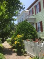 B&B Galveston - 1118 Postoffice Street - Bed and Breakfast Galveston