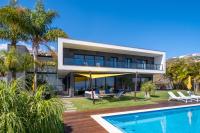 Villa Skylark - by LovelyStay - Bed and Breakfast Ponta do Sol