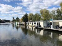 B&B Amsterdam - Luxury studio on Robs houseboat special for couples - Bed and Breakfast Amsterdam