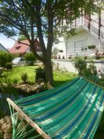 Lelle-kert Apartman 02 - B&B