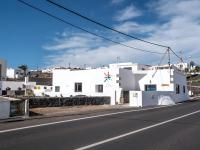 Comfortable House in Tías with Free Parking - Ferienwohnung