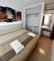 Doppel- oder Zweibettzimmer