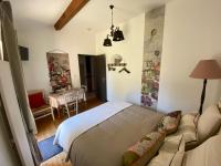 Familienzimmer mit Doppelbett