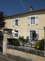 B&B L'Étang Des Faures - Le Cerisier et Le Petit Cerisier - Bed and Breakfast L'Étang Des Faures