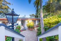 Avocado Sunset Bed & Breakfast - Bed and Breakfast