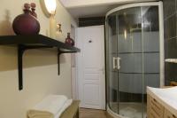 Deluxe Double Room with Shower