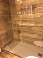 Tweepersoonskamer met Gedeelde Badkamer