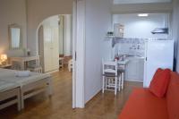 Studio (4 Adults)