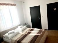 Chambre Triple avec Salle de Bains Privative