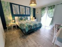 Double Room with Mountain View
