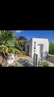 MICRO MAISON ROYAN CENTRE VILLE/PLAGE A PIED - B&B