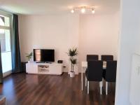 Apartamento con balcón