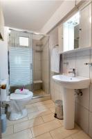 Arthur House - B&B Longos