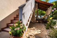 Apartment mit 2 Schlafzimmern und Terrasse