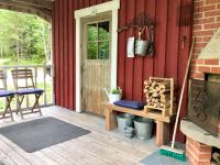 One-Bedroom Chalet (no electricity)