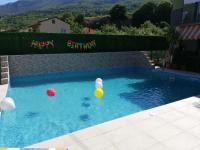 Dreibettzimmer mit Balkon