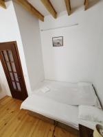 Apartma z 1 spalnico, balkonom in pogledom na jezero