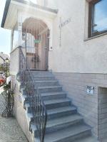 Monteur-Fremdenzimmer - Petit Quartier - Ferienwohnung