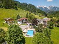 Ferienhotel Gut Enghagen - B&B Rossleithen