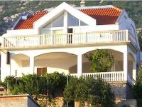 Beachfront apartments Rukavina - B&B
