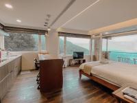 Premium Quadruple Room