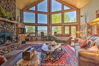 Angel Fire Mountain-View Retreat with Private Deck! - B&B