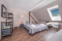 Dreibettzimmer mit eigenem externen Bad