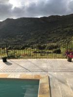 Camera Matrimoniale con Vista Piscina