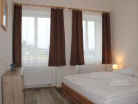 Apartment with Garden View