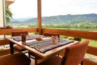 Holiday House by The Lake - Bed and Breakfast Plav